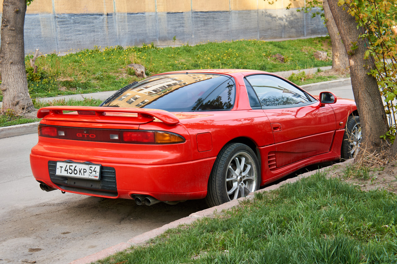 Thumbnail for «Красная Mitsubishi GTO»